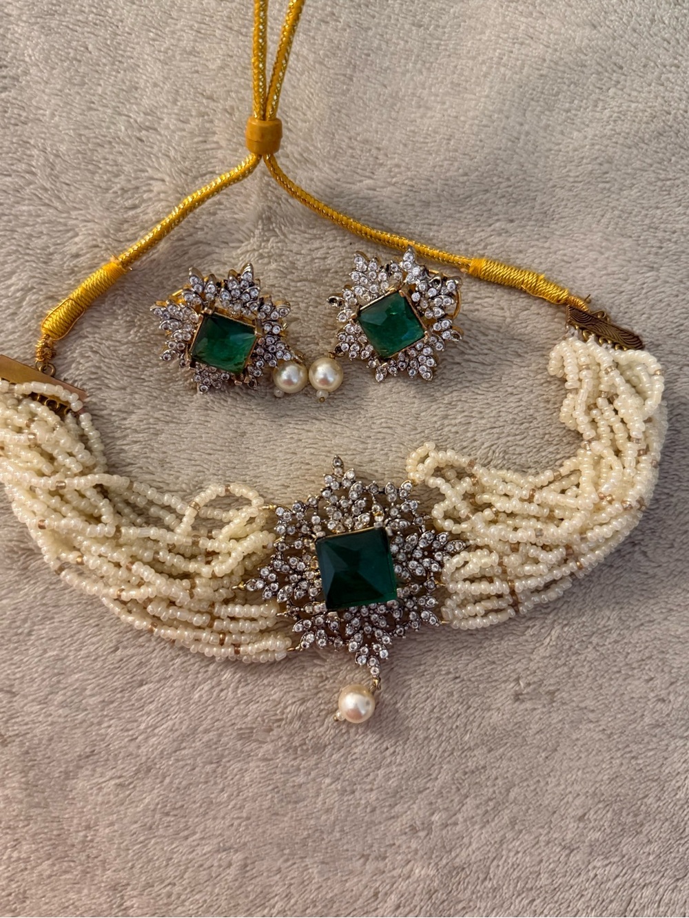Emerald Green Centerpiece Pearl Multi-Strand Necklace Set